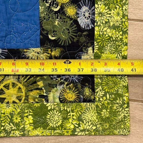 Handmade Quilted Wall Hanging Mountains 40x32 - Picture 4 of 6